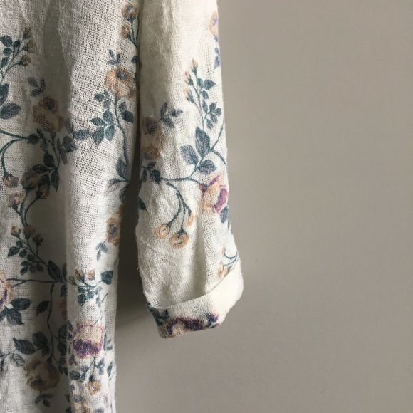 ⚪ LC Lauren Conrad Runway floral cream keyhole pullover blouse - Picture 4 of 16